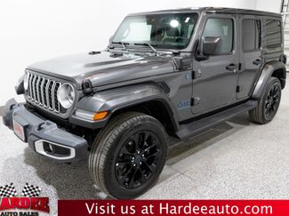 Used 2025 Jeep Wrangler Unlimited Sahara AWD/4WD video 2