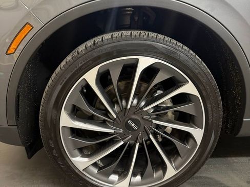 Used 2025 Lincoln Aviator Reserve w/ Equipment Group 201A AWD/4WD image 4