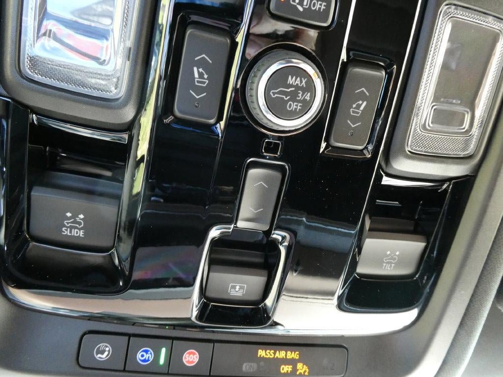 New 2026 Chevrolet Suburban High Country w/ Sun And Tow Package AWD/4WD image 28