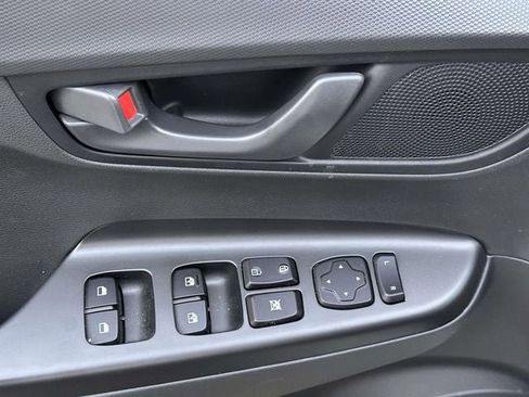 Used 2023 Hyundai Kona SEL image 16