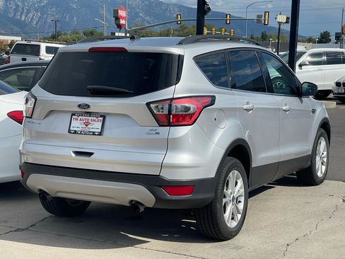 Used 2017 Ford Escape SE w/ SE Leather Comfort Package AWD/4WD image 5