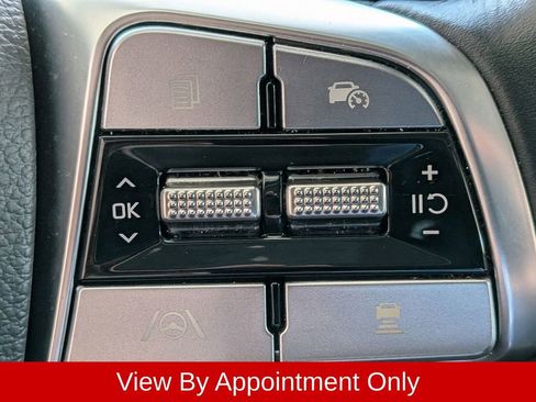 Used 2025 Kia Telluride S FWD image 28