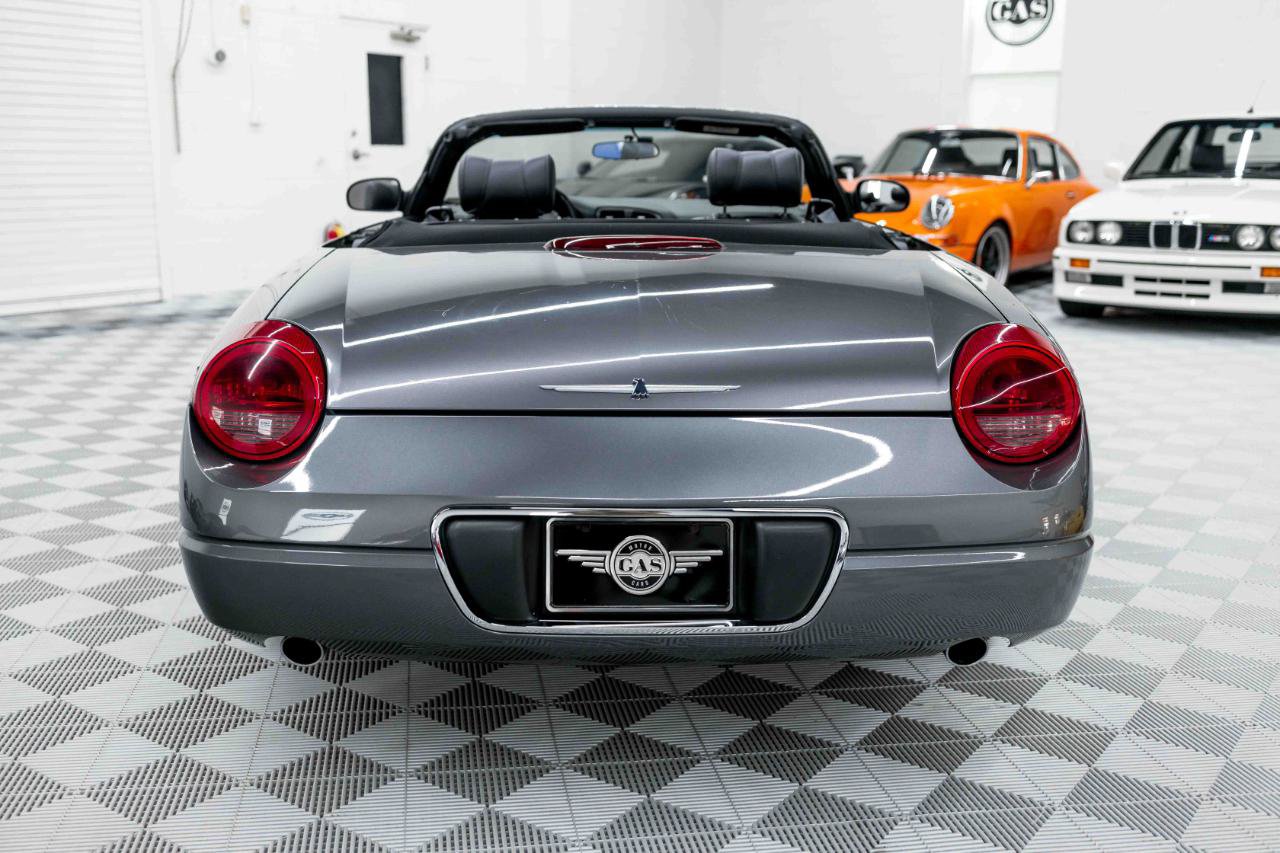Used 2003 Ford Thunderbird RWD image 8