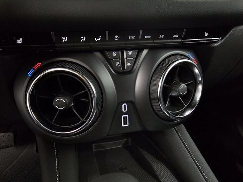 New 2026 Chevrolet Blazer LT w/ Convenience Package AWD/4WD image 19