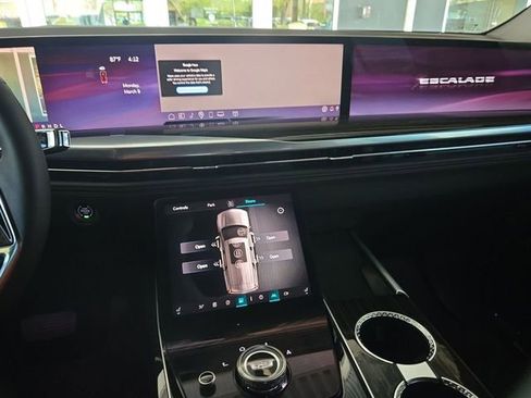 Certified 2025 Cadillac Escalade ESV Premium Luxury w/ Touring Package image 19