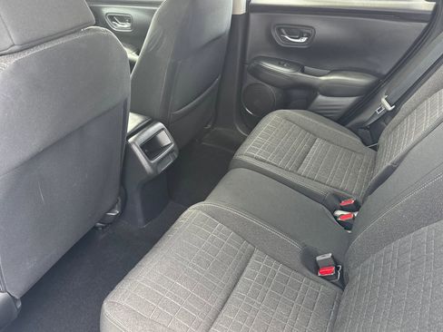 Used 2023 Honda HR-V LX image 25