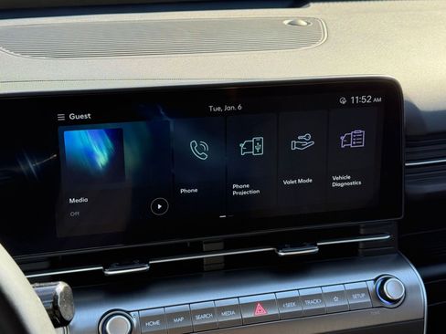 Used 2025 Hyundai Kona SEL image 21