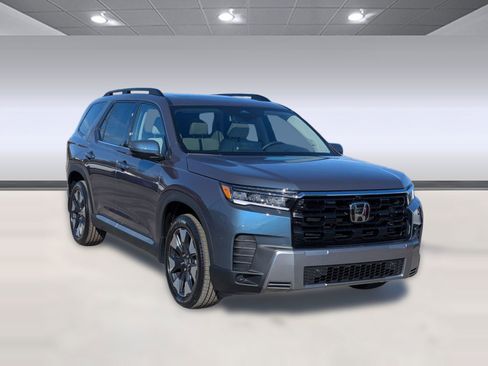 New 2026 Honda Pilot Touring image 7