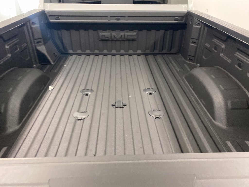 Used 2025 GMC Sierra 2500 SLT w/ SLT Premium Package AWD/4WD image 9