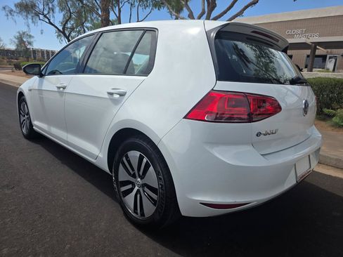 Used 2016 Volkswagen e-Golf SE w/ DC Fast Charging Package FWD image 6