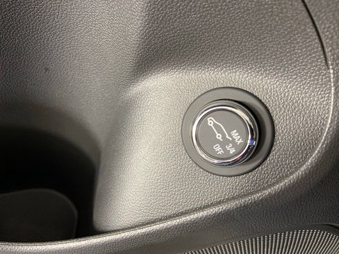 Used 2025 Buick Encore GX Preferred w/ Comfort Package image 27