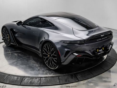 Used 2023 Aston Martin V12 Vantage RWD image 14