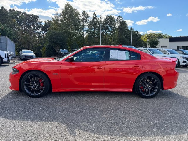 Used 2023 Dodge Charger R/T w/ Plus Group RWD image 2