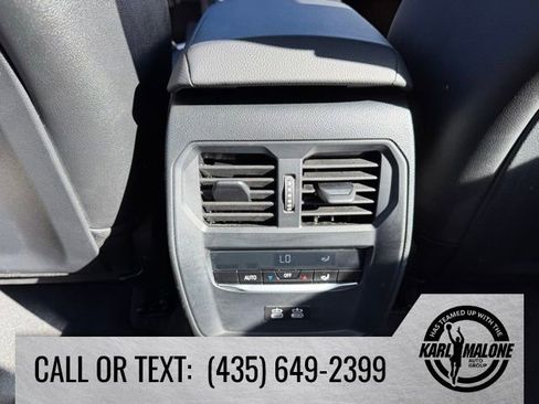 Used 2025 BMW 330i xDrive Sedan image 32