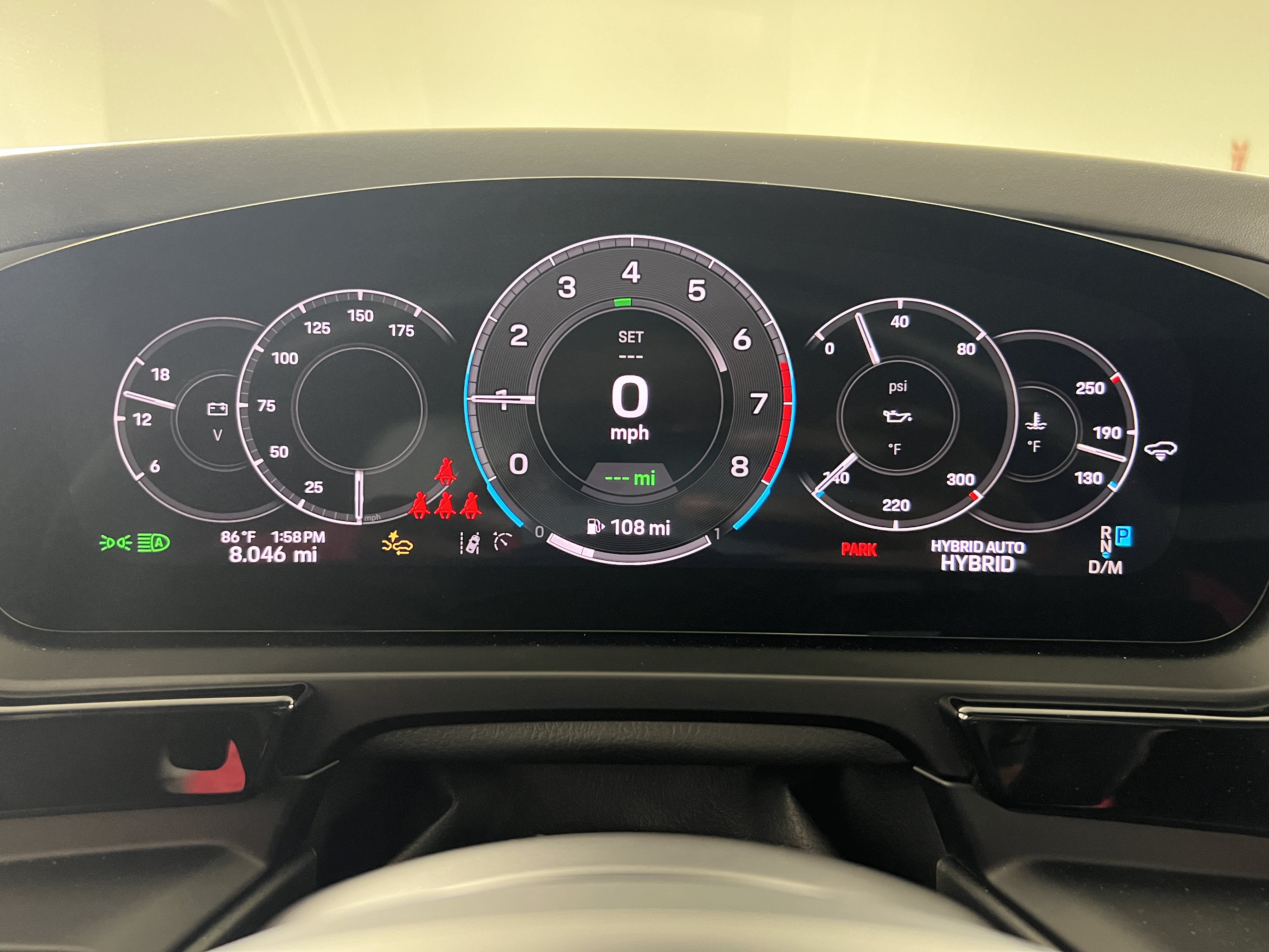 Used 2026 Porsche Cayenne E-Hybrid Coupe AWD/4WD image 18