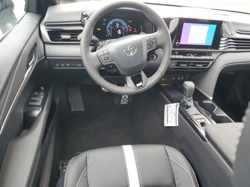New 2026 Toyota Camry SE image 11