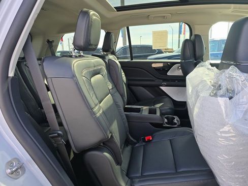 New 2025 Lincoln Aviator Reserve w/ Equipment Group 201A image 25