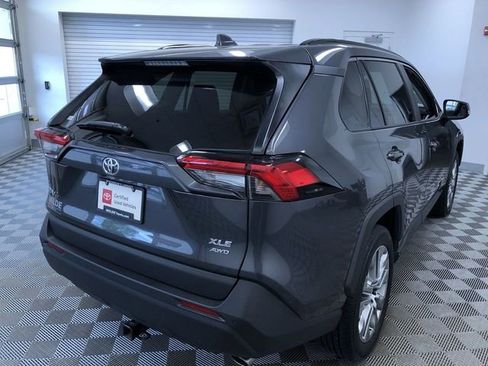Certified 2023 Toyota RAV4 XLE Premium AWD/4WD image 33