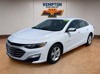 Used 2024 Chevrolet Malibu LT image 1