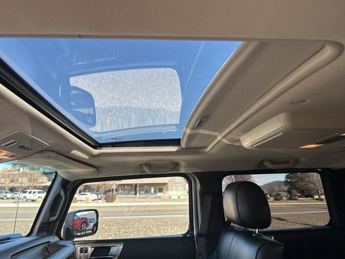 Used 2009 HUMMER H2 Luxury image 24