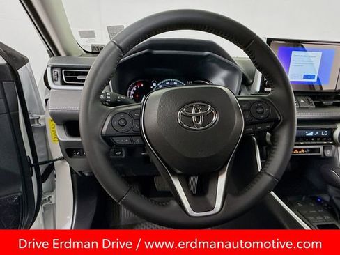Used 2025 Toyota RAV4 XLE Premium image 11