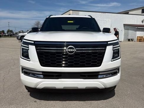 Used 2025 Nissan Armada SL w/ Captain's Chari Seat Package AWD/4WD image 8
