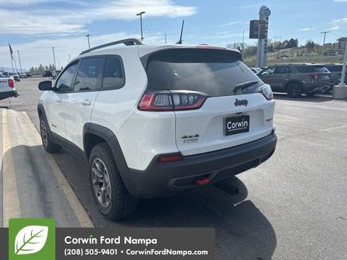 Used 2020 Jeep Cherokee Trailhawk w/ Comfort/Convenience Group image 8