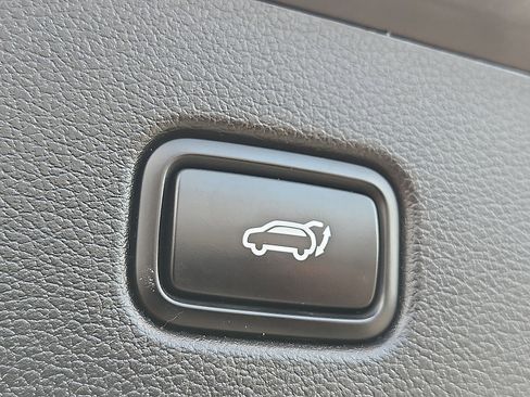 Used 2022 Hyundai Palisade SEL w/ 8P Bench Seat Package image 29