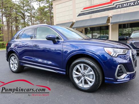 Used 2022 Audi Q3 2.0T Premium Plus w/ Premium Plus Package AWD/4WD image 1
