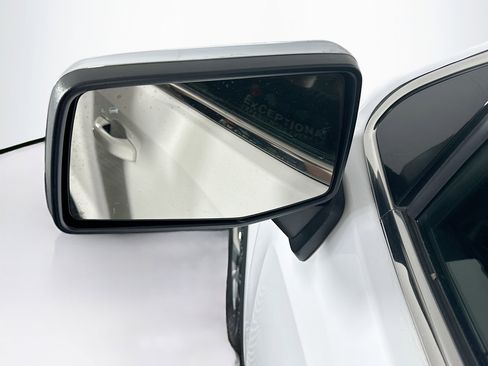 Used 2024 GMC Sierra 1500 SLE w/ Preferred Package image 16