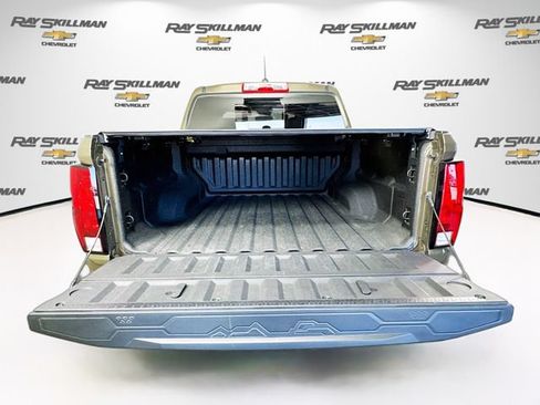 Used 2023 Chevrolet Colorado LT w/ LT Convenience Package AWD/4WD image 25