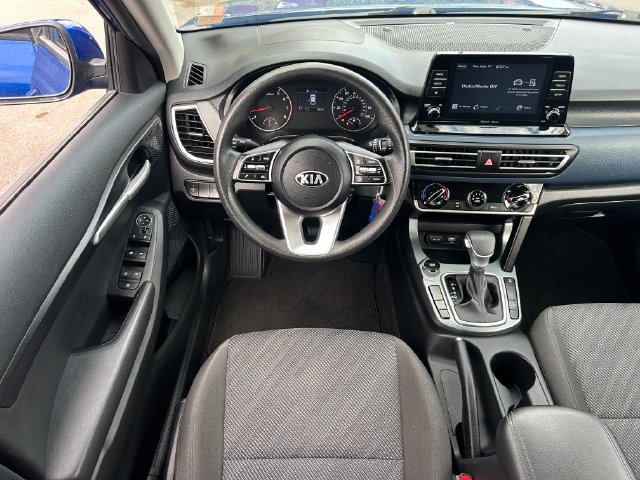 Used 2021 Kia Seltos LX AWD/4WD image 25