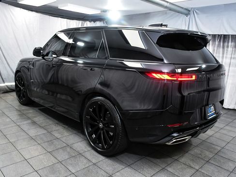 Used 2025 Land Rover Range Rover Sport Dynamic SE AWD/4WD image 4