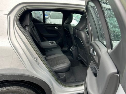 Used 2023 Volvo XC40 Recharge Plus image 44