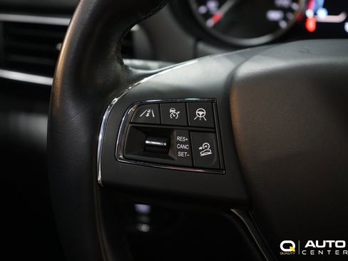 Used 2021 Maserati Levante GranLusso AWD/4WD image 16