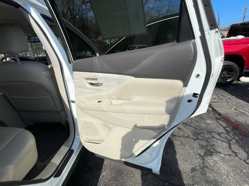 Used 2017 Nissan Murano SL image 23