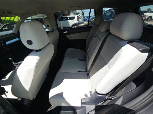 Used 2020 Volkswagen Tiguan S FWD image 17
