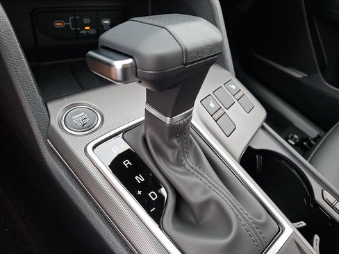 New 2026 Kia Sportage EX FWD image 8