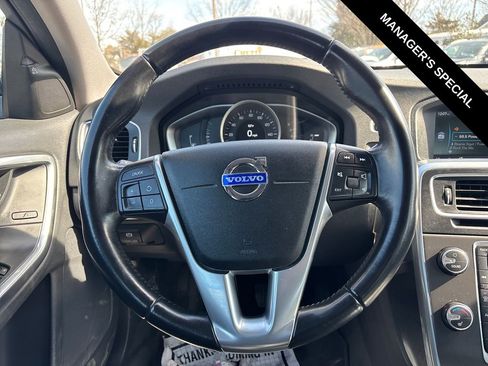 Used 2015 Volvo V60 T5 AWD/4WD image 19