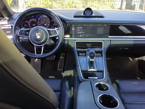 Used 2018 Porsche Panamera 4S w/ Premium Package Plus image 16