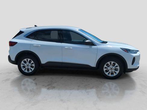 Used 2023 Ford Escape Active AWD/4WD image 9