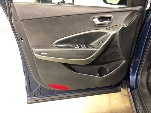 Used 2018 Hyundai Santa Fe Sport 2.0T w/ Cargo Package FWD image 21