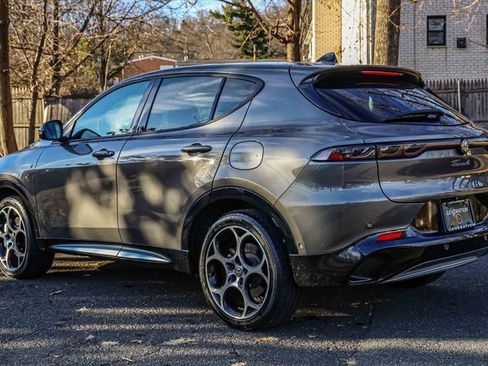 Used 2024 Alfa Romeo Tonale Ti w/ Active Assist Package image 4