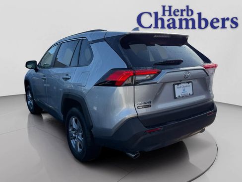 Used 2025 Toyota RAV4 XLE w/ Convenience Package image 3