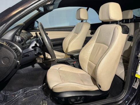 Used 2013 BMW 128i Convertible RWD image 14