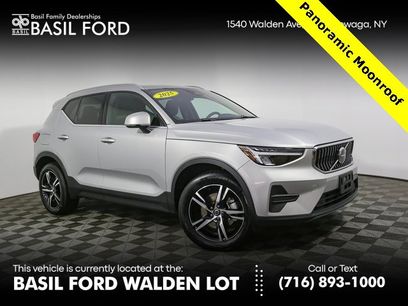 Used 2025 Volvo XC40 B5 Core