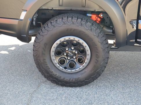 Used 2025 Ford F150 Raptor AWD/4WD image 11