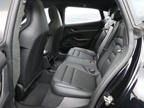 New 2025 Porsche Taycan GTS image 27