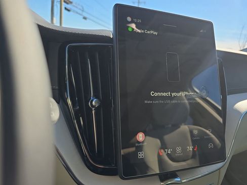 New 2026 Volvo XC60 B5 Ultra w/ Protection Package Premier image 23