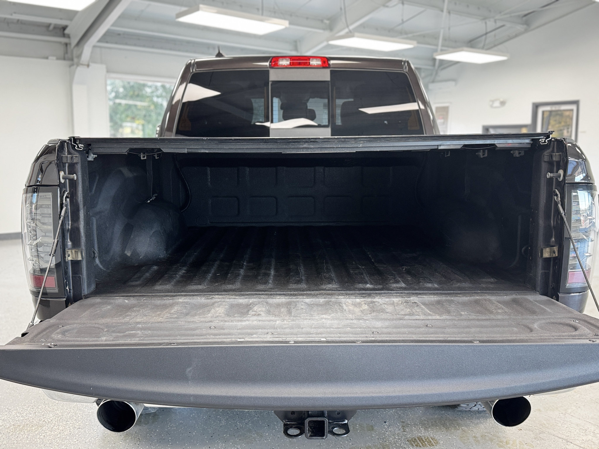 Used 2017 RAM 1500 Laramie w/ Convenience Group AWD/4WD image 26